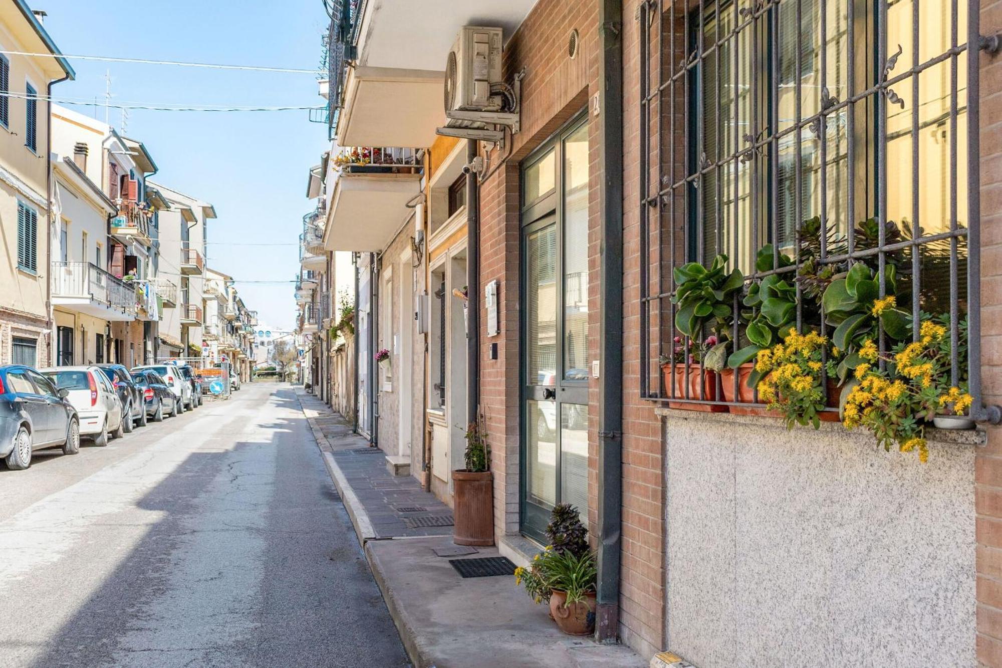 Italian Experience-La Rondine Apartment Porto Recanati Exteriör bild
